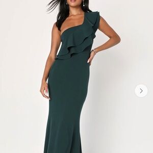 Lulu’s Emerald ruffled one shoulder mermaid maxi dress- medium